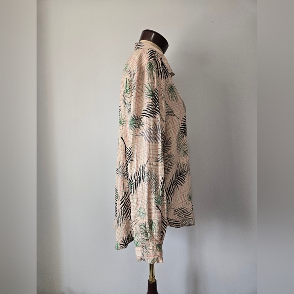 Velvet Heart Palm Tree Tropical Print Button-Up Blouse. Size XL - Picture 5 of 14